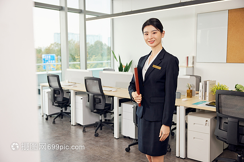 数字化时代女性房产中介销售形象与网络技术开发的融合之道